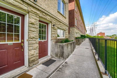 Unit 124 — 75 Turntable Cres, Toronto - Dovercourt-Wallace Emerson-Junction image-0-4