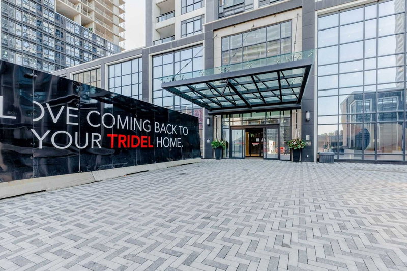 807 - 7 Mabelle Ave, Toronto, M9A 0C9 | Image 2