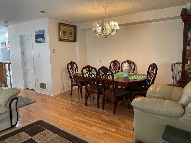 56 Palleschi Dr, Brampton, L6P2R8 | Image 2