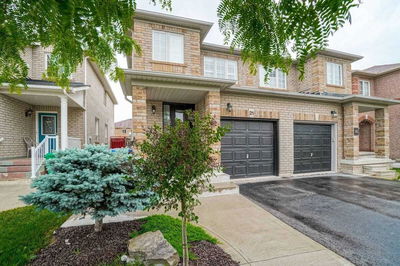 21 Roadmaster Lane, Brampton - Fletcher's Meadow image-0-3