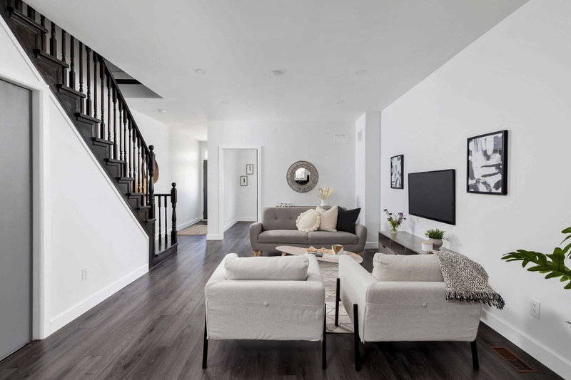 16 Brock Ave, Toronto, M6K 2K7 | Image 3