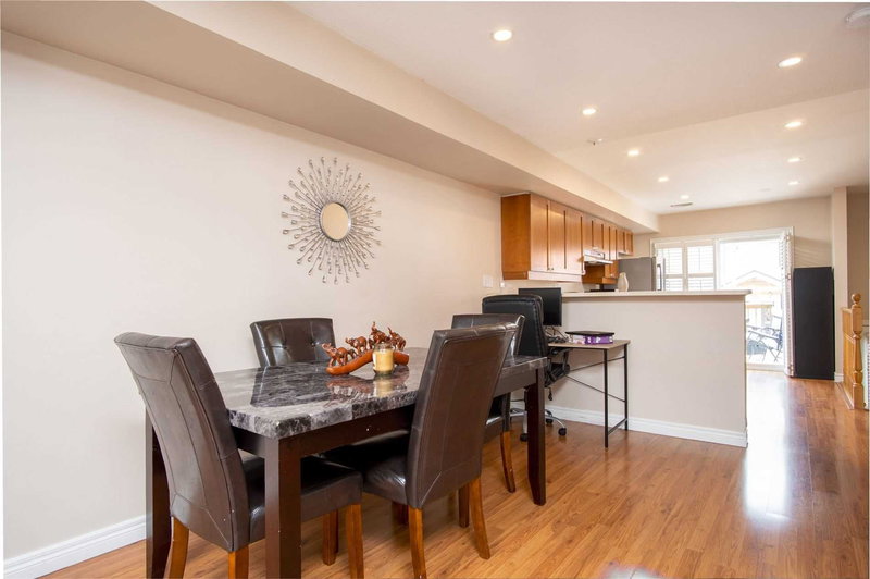 33 - 1751 Lampman Ave, Burlington, L7L6W2 | Image 3