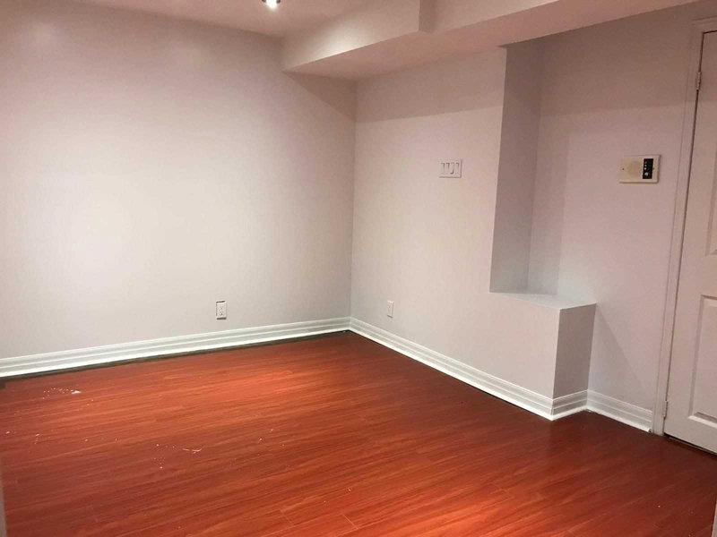 Lower - 4663 Crosswinds Dr, Mississauga, L5V1G6 | Image 3