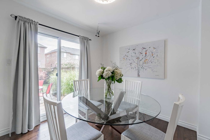 635 Amelia Cres, Burlington, L7L6E6 | Image 2