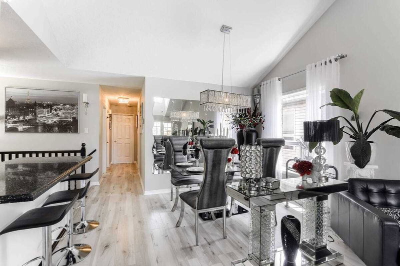 103 Biscayne Cres, Orangeville, L9W 5E5 | Image 3