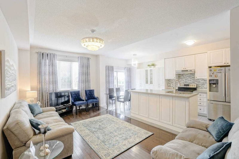 855 Miltonbrook Cres, Milton, L9T 8N2 | Image 3