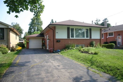 Detached House leased at 39 Checkendon Drive, Toronto, Ontario, M9W 2Y8 - Rexdale-Kipling - MLS: W5334355