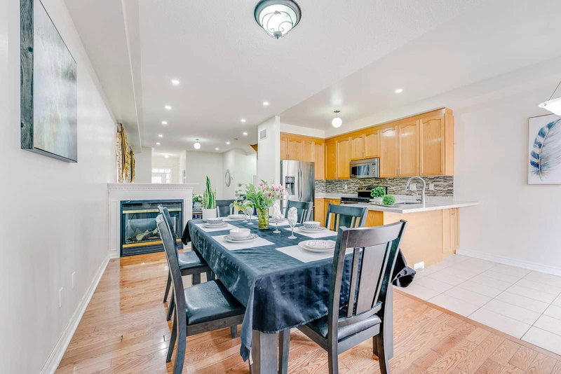 114 Rocky Point Cres, Brampton, L6V4R8 | Image 3