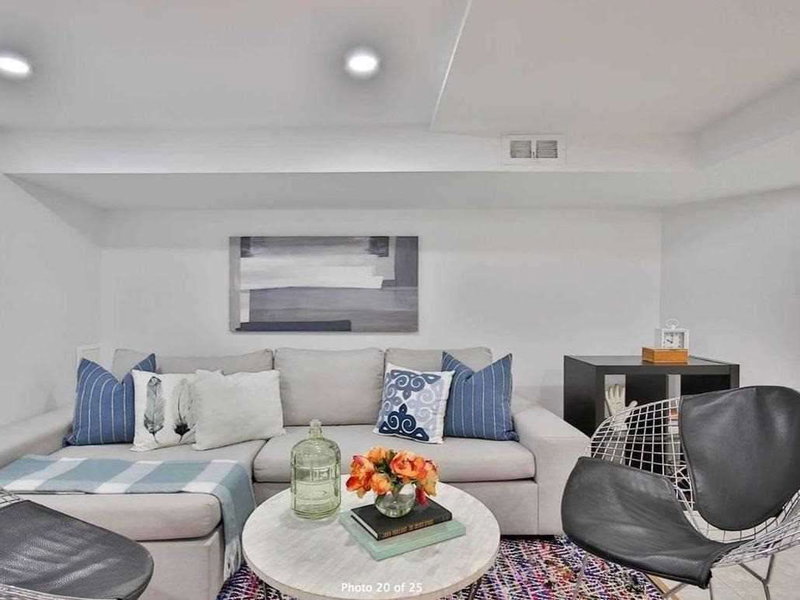 Lower - 127 Ascot Ave, Toronto, M6E1G3 | Image 2