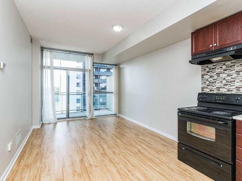 907 - 2464 Weston Rd, Toronto, M9N0A2 | Image 2