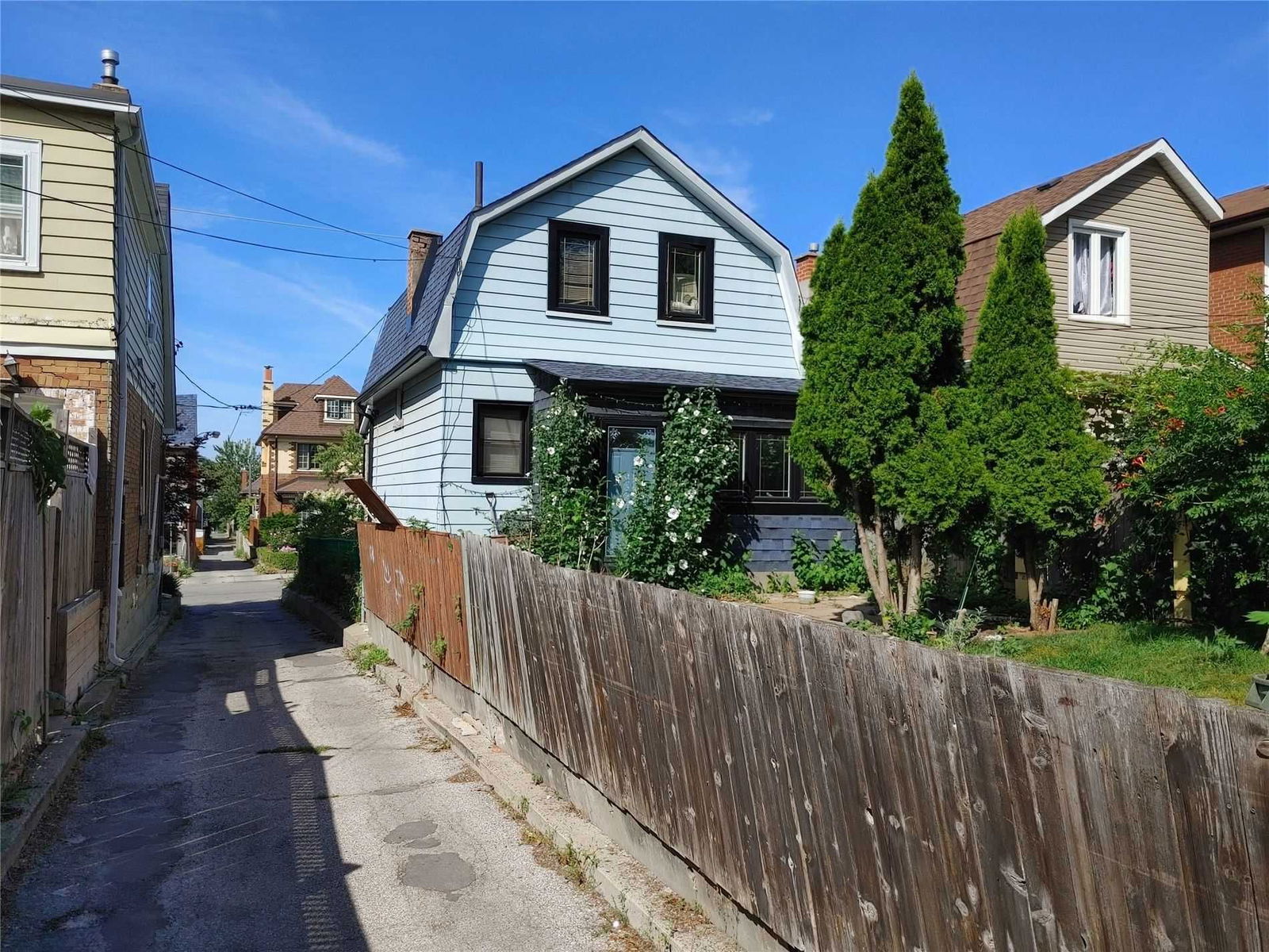Listing photo 2