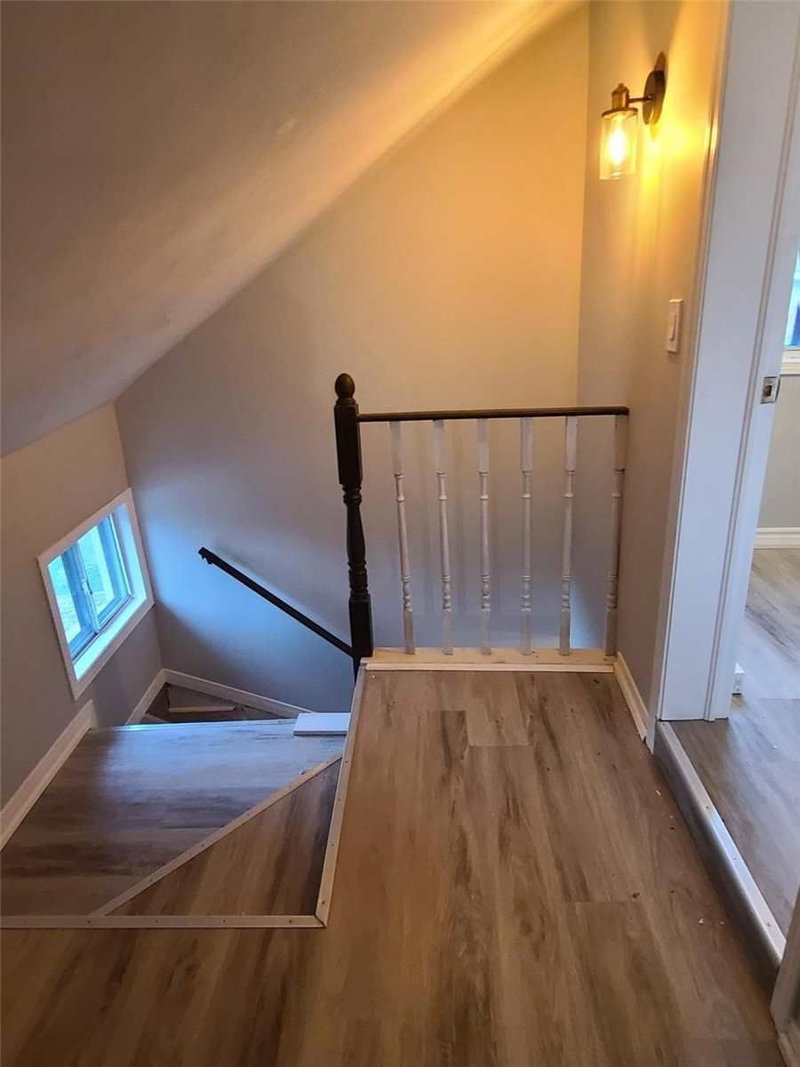 262 Pine St, Milton, L9T1K5 | Image 2