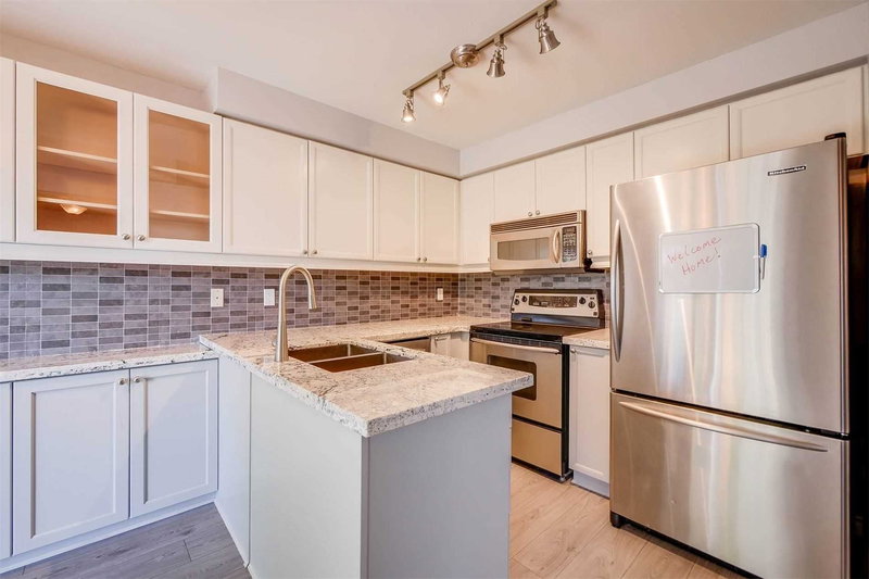 20 Hesketh Crt, Caledon, L7C1C6 | Image 2