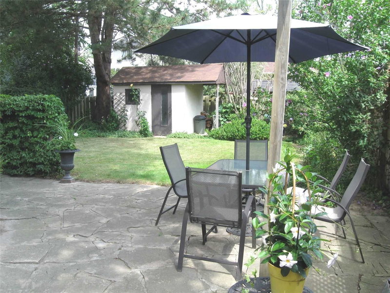 15 Benson Ave, Mississauga, L5H2P3 | Image 3