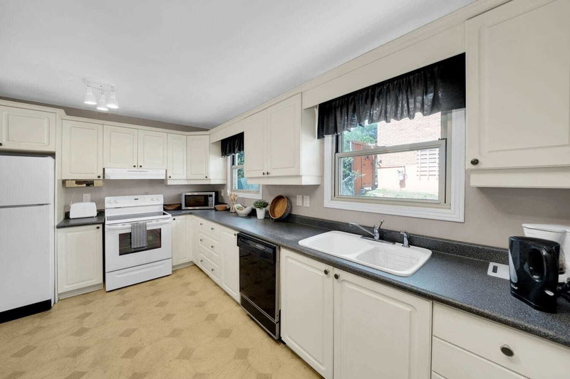 100 Humber Lea Rd, Caledon, L7E3T7 | Image 3