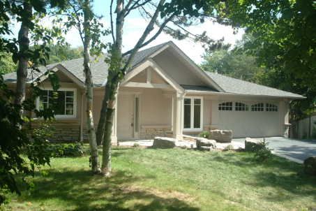 1595 Calverton Crt, Mississauga, L5G2W4 | Image 3