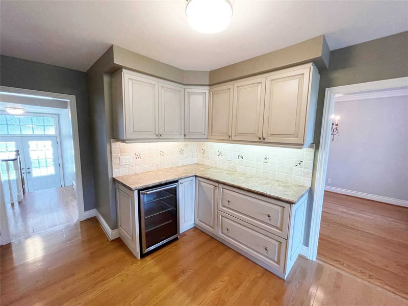 48 Carsbrooke Rd, Toronto, M9C3C5 | Image 3