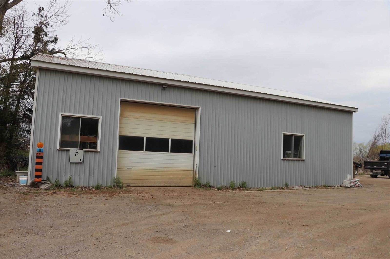 Listing Image 7