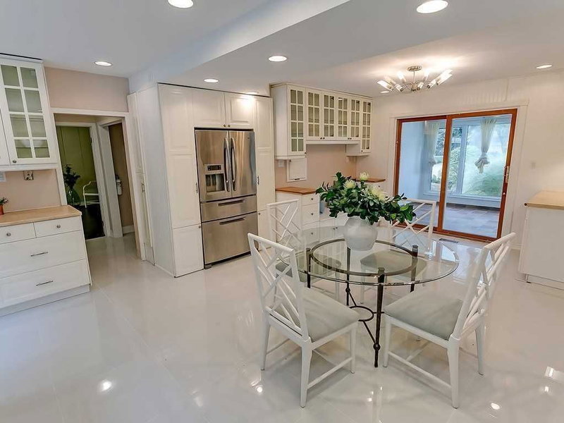 145 Wolfdale Ave, Oakville, L6L4R9 | Image 3