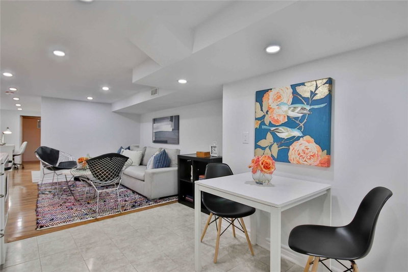 Lower - 127 Ascot Ave, Toronto, M6E1G3 | Image 2