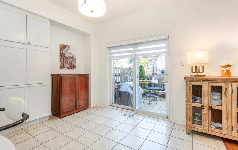 1514 Portsmouth Pl, Mississauga, L5M7W1 | Image 2