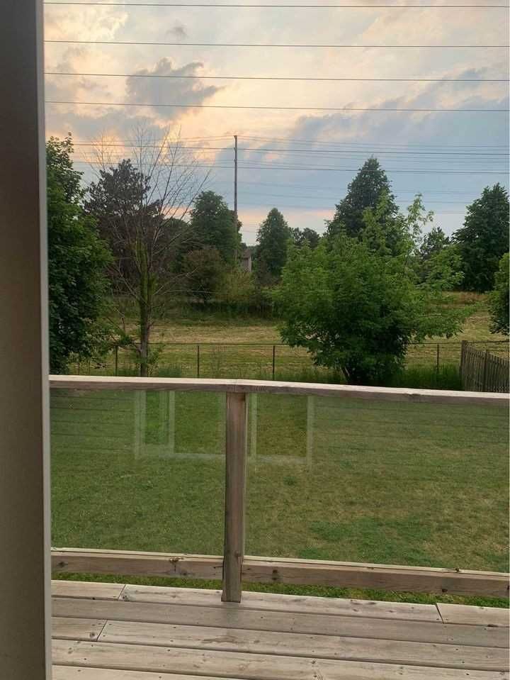 Upper - 1500 Paddington Crt, Burlington, L7M 1W7 | Image 3