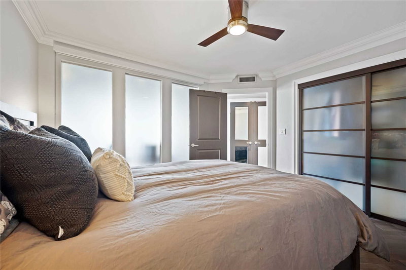 2204 - 1 Palace Pier Crt, Toronto, M8V3W9 | Image 3