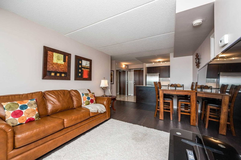 315 - 50 Via Rosedale Way, Brampton, L6R 3Z7 | Image 2