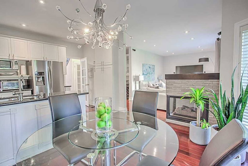 1061 Summit Ridge Dr, Oakville, L6M3K9 | Image 2