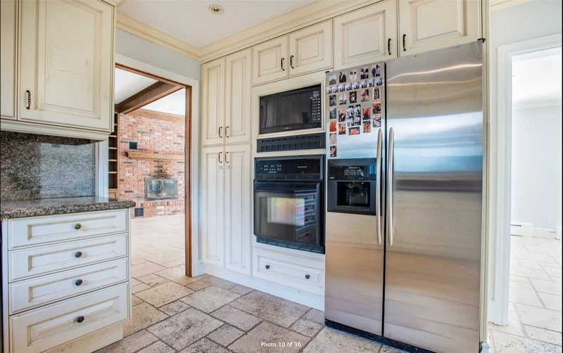 1588 Watersedge Rd, Mississauga, L5J1A4 | Image 2