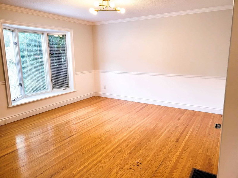 Lower - 3601 Golden Orchard Dr, Mississauga, L4Y3H9 | Image 2