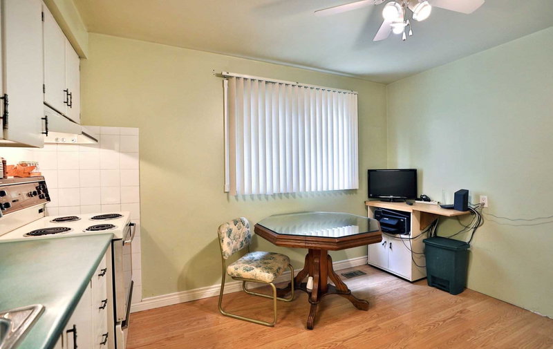 4079 Trapper Cres, Mississauga, L5L3A7 | Image 2