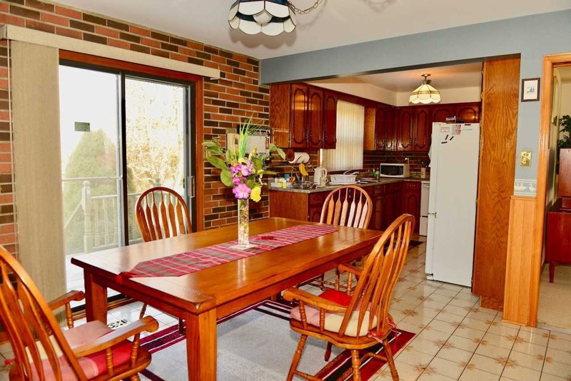 82 Marilyn St, Caledon, L7C1H7 | Image 3