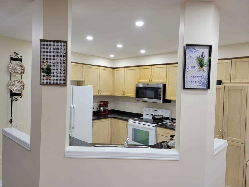 15D View Green Cres, Toronto, M9W7C9 | Image 3