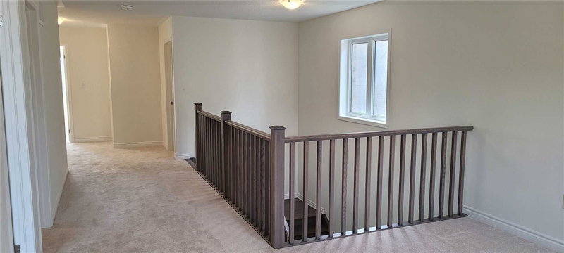 33 Eberly Woods Dr, Caledon, L7C4J2 | Image 2