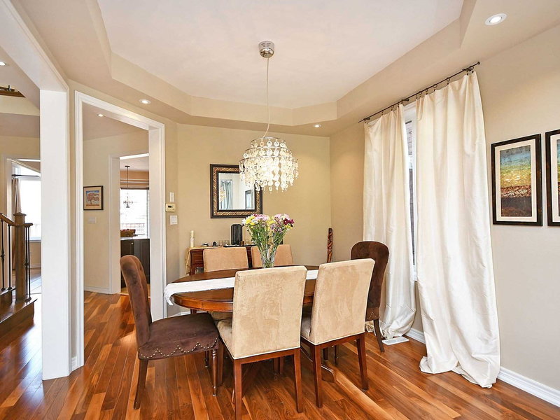 41 Amaranth Cres, Brampton, L7A0L4 | Image 2