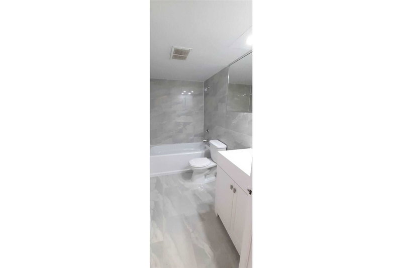 1901 - 1580 Mississauga Valley Blvd, Mississauga, L5A3T8 | Image 2