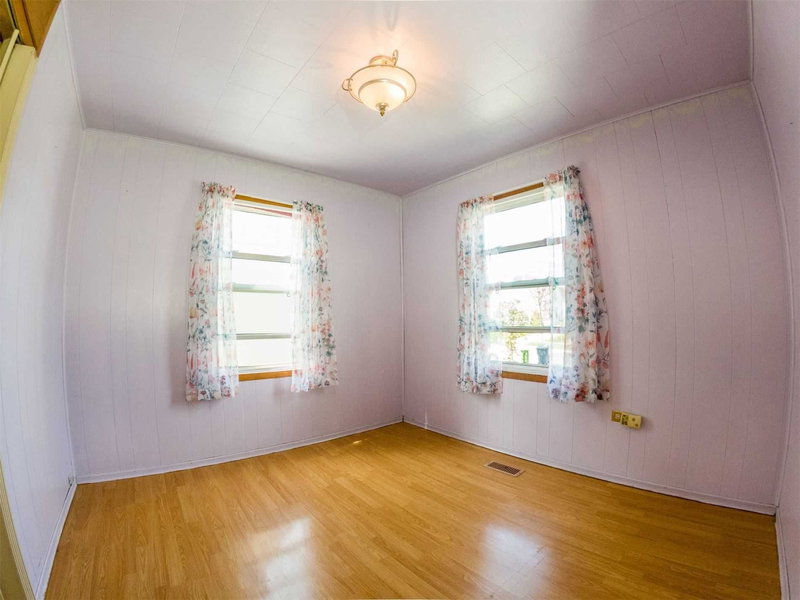 1 Mccallum Crt, Toronto, M8Y1M6 | Image 2