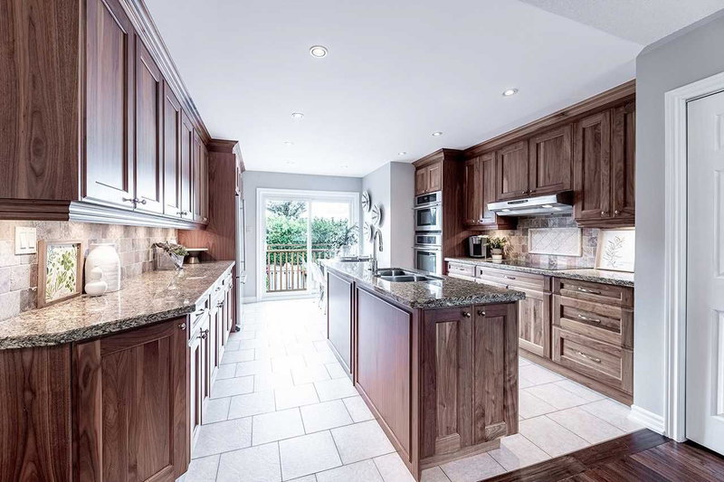 20 Ruddell Cres, Halton Hills, L7G 5N4 | Image 2