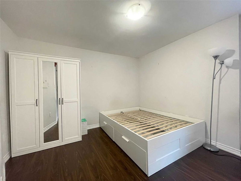 204 - 70 Melbourne Ave, Toronto, M6K1K7 | Image 2