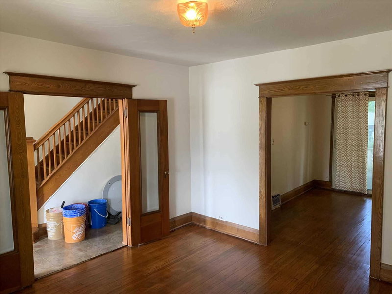 2014 Lawrence Ave W, Toronto, M9N 1H4 | Image 2