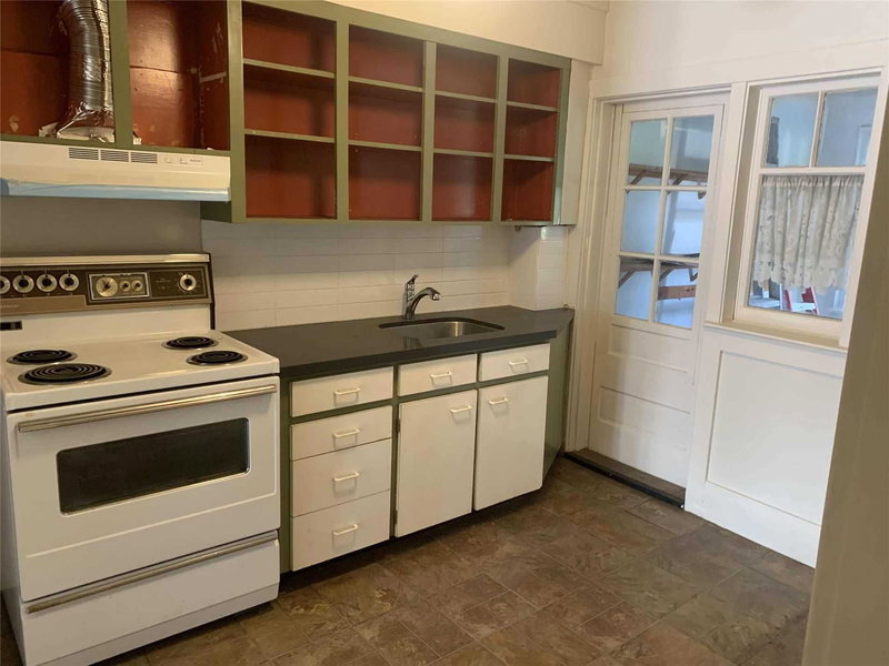 2014 Lawrence Ave W, Toronto, M9N 1H4 | Image 3