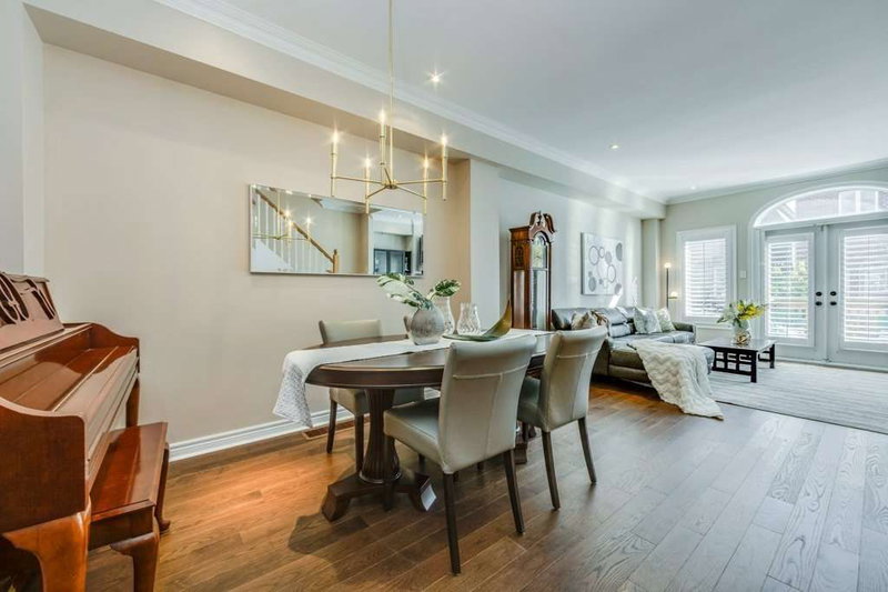 19 James Stock Path, Toronto, M8Z6C6 | Image 2