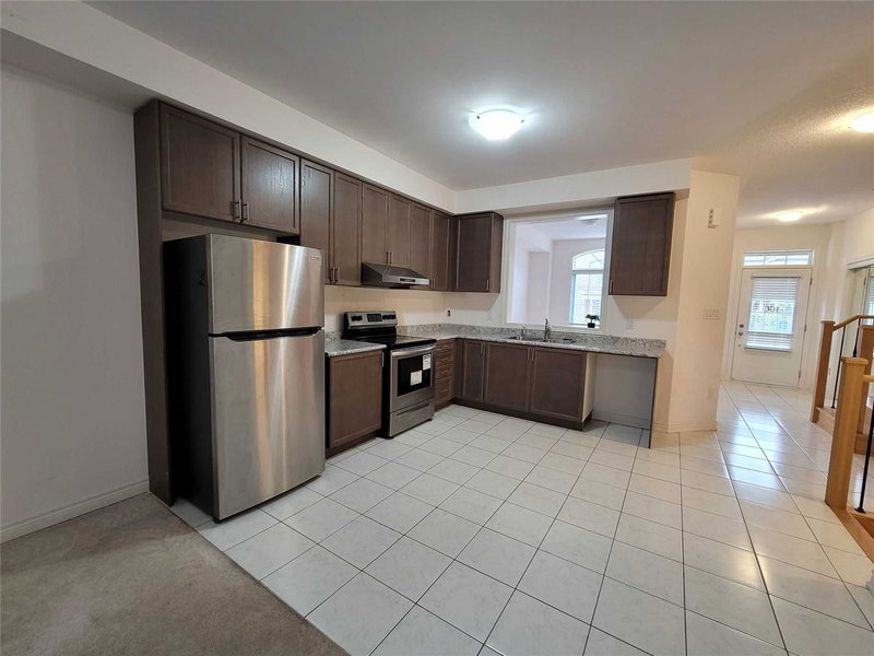 166 Remembrance Rd, Brampton, L7A4X1 | Image 2