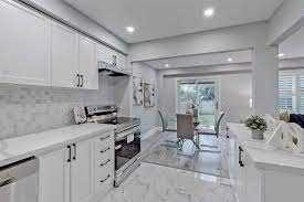 2442 Stefi Tr, Oakville, L6H5Y5 | Image 2