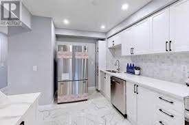 2442 Stefi Tr, Oakville, L6H5Y5 | Image 3