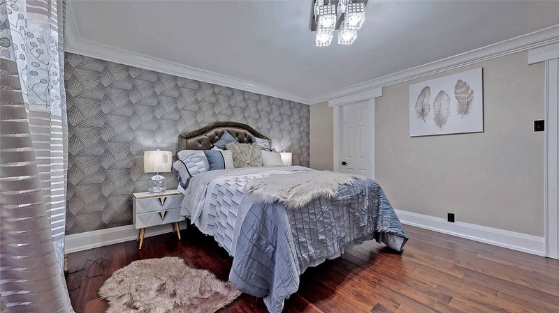 134 Queen St N, Caledon, L7E2M7 | Image 2