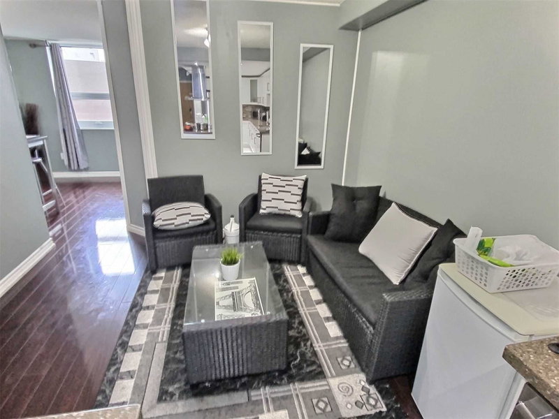 1405 - 4 Lisa St, Brampton, L6T4B6 | Image 3