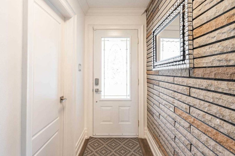 4512 Tremaine Rd, Milton, L9T 2X5 | Image 2