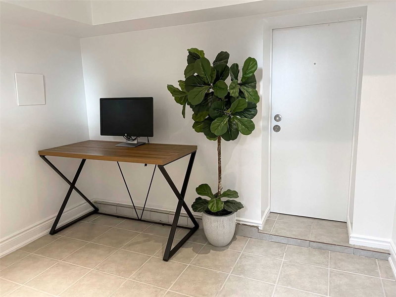 Bsmt - 154 Day Ave, Toronto, M6E3W3 | Image 2